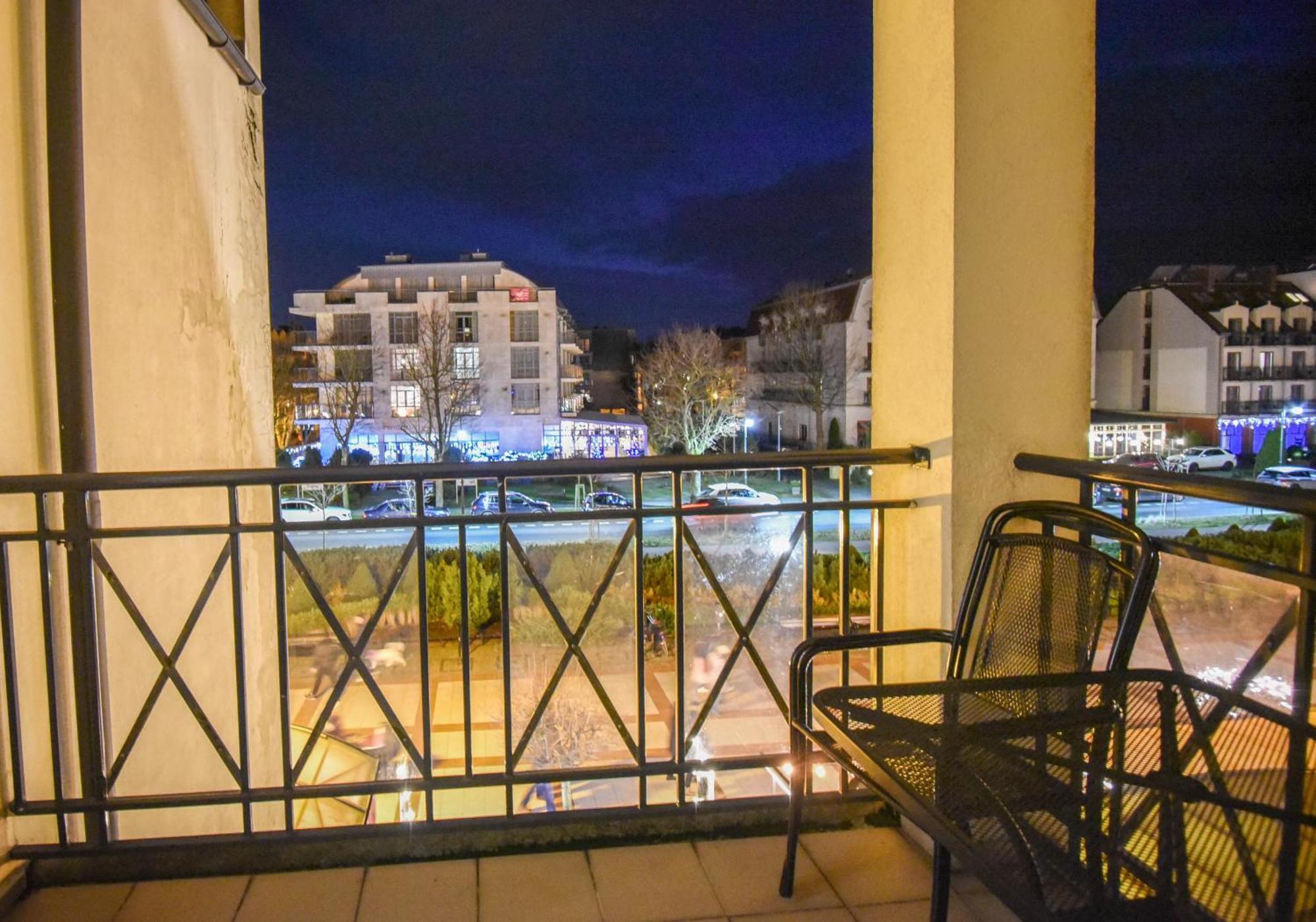 Apartamenty Przy Promenadzie - 2 Sypialnie & Parking - Uzdrowiskowa 12-14 - Apartamenty Na Wyspie Świnoujście Esterno foto